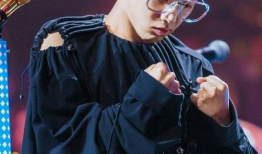 媒体爆料华晨宇视频播放,引发网友热议